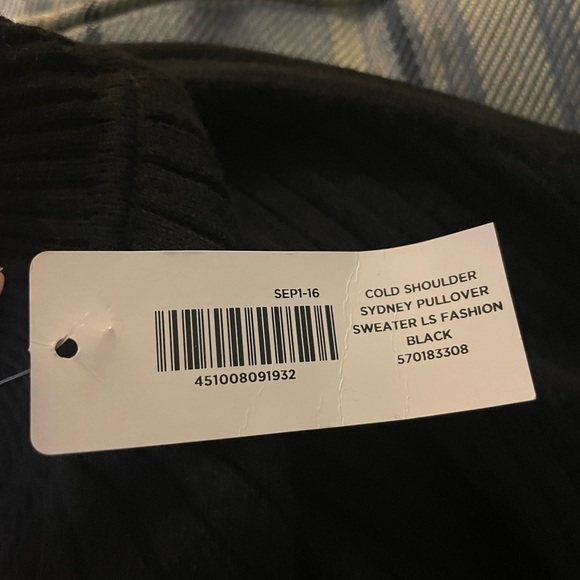 Chico's Cold-Shoulder Sydney Pullover Black - Picture 7 of 10